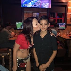 Meet your Posher, Cameron